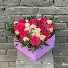 Цветочная композиция из Розы в коробке в Юже