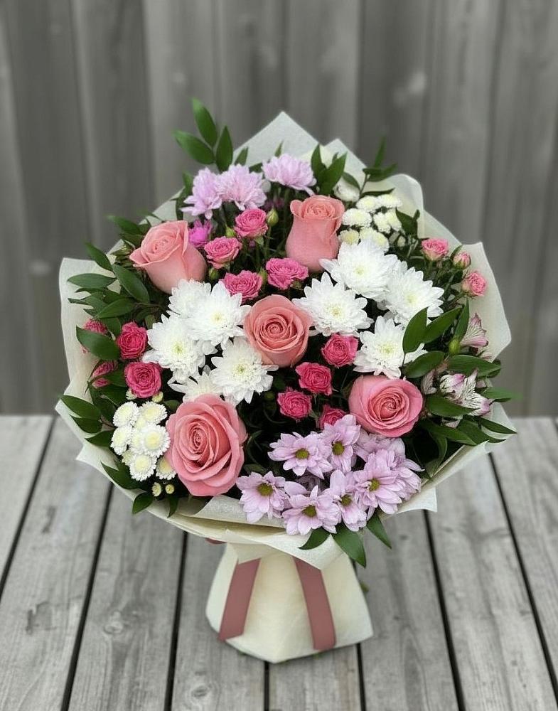 Букет цветов из: Альстромерии, Гвоздики, Розы и Хризантемы в Юже