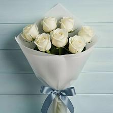 Букет 7 Белых роз Эдлесс Лав в Юже