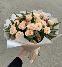 Букет Кремовые розы Латте в Юже