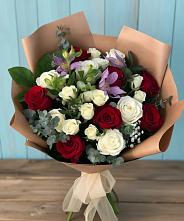 Букет цветов из:  Розы и Альстромерии в Юже