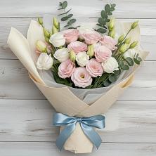 Букет цветов из:  Лизиантусы в Юже