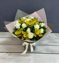 Букет цветов из:  Орхидеи и Розы в Юже