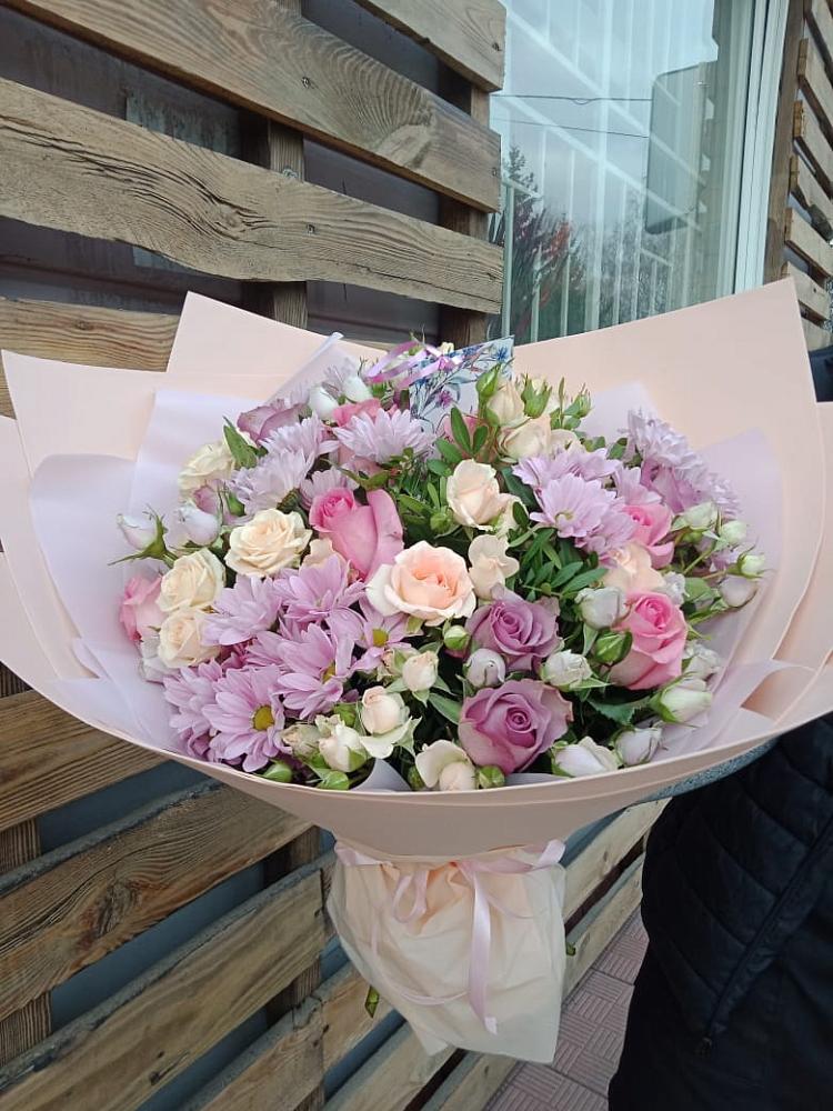 Букет цветов из: Розы и Хризантемы в Юже