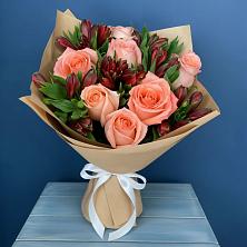 Букет цветов из:  Розы и Альстромерии в Юже