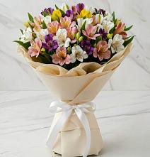 Букет цветов из:  Альстромерии в Юже