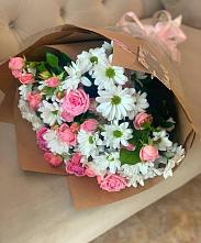 Букет цветов из:  Розы и Хризантемы #REPLACE_PRED# Юже