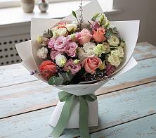 Букет цветов из:  Розы, Лизиантусы и Гвоздики в Юже