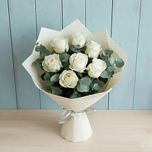 Букет Белые розы в Эвкалипте в Юже