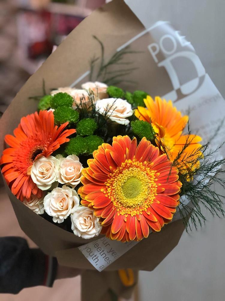 Букет цветов из: Герберы, Хризантемы и Розы в Юже