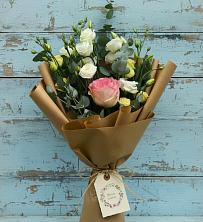 Букет цветов из:  Розы и Лизиантусы в Юже
